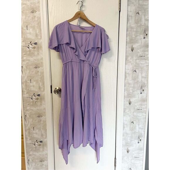Shoreline Dress  - Picture 1 of 5